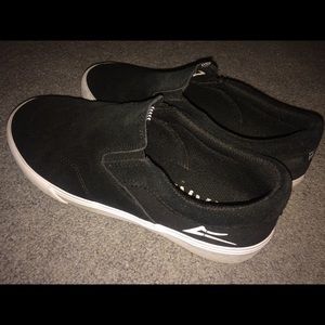 Lakai skate slip ons women 6.5 kids 5